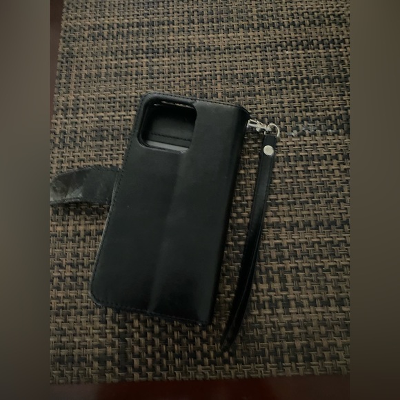 iPhone 13 case - Picture 8 of 8